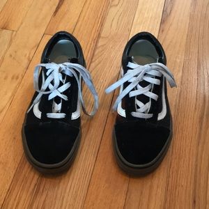 Black vans